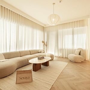 Luxe Appartement met Vier Slaapkamers